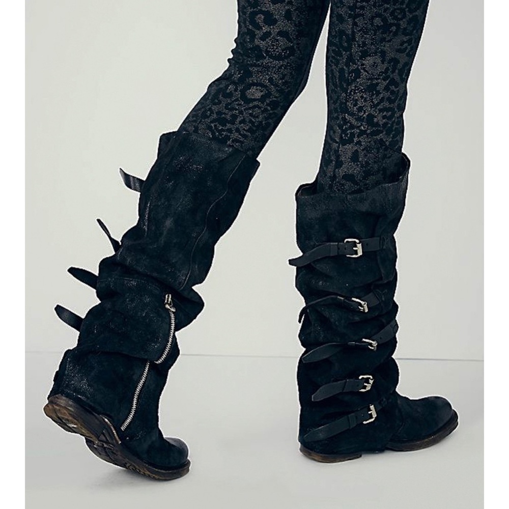 AS 98 Black Suede Shaylynns sz 39
